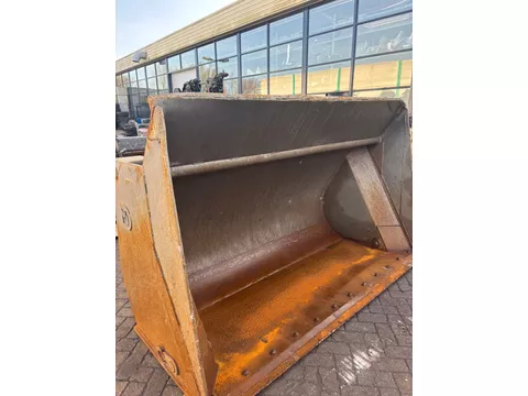 Beco Vibyjern hoog kiep bak  volvo L70 90